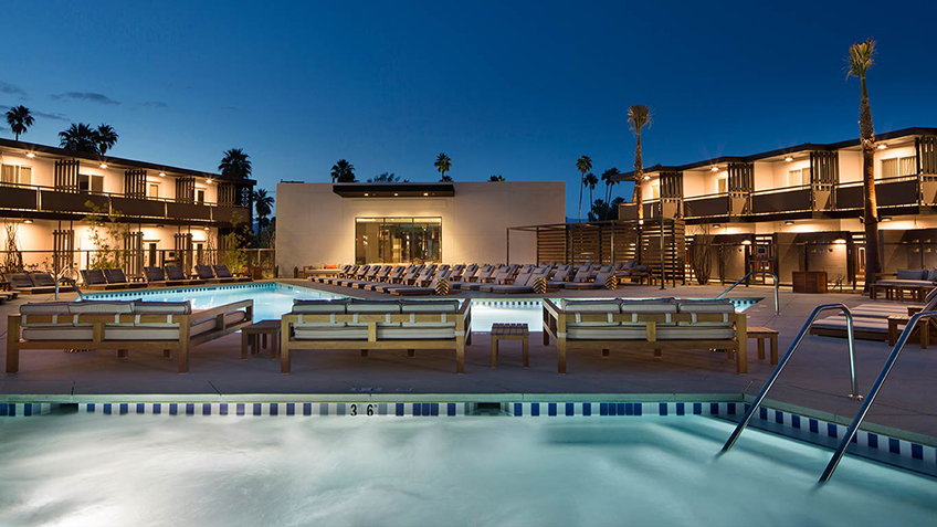 V palm springs V Palm Springs